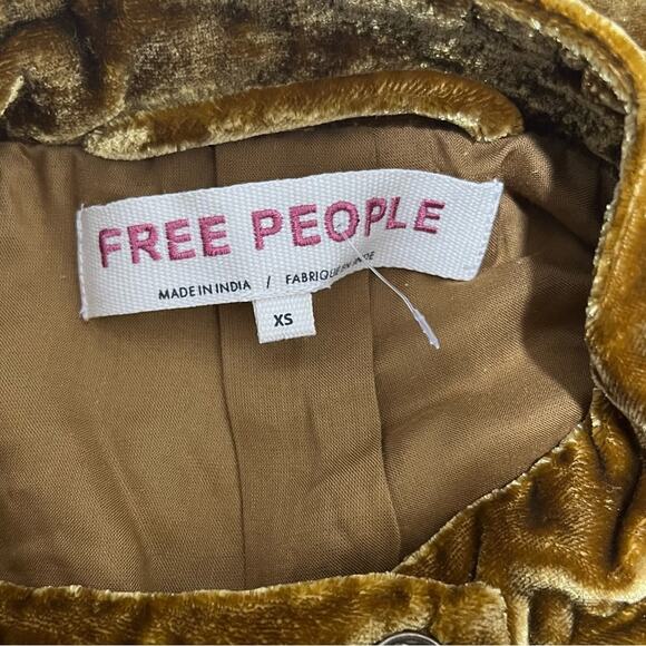 NEW Free People Faye Crushed Velvet Jacket - Picture 9 of 12